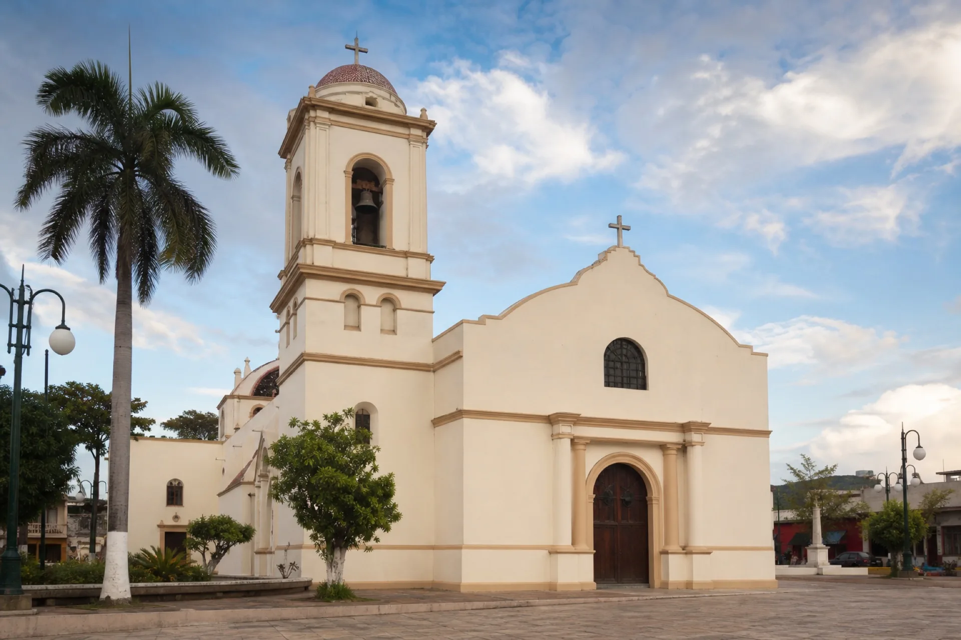 Templo de Santiago Apóstol en la plaza de Tantoyuca.