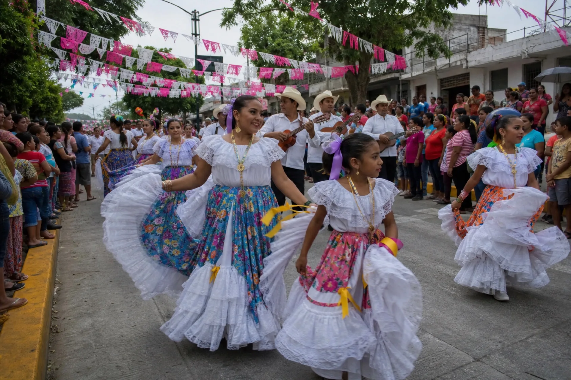 Carnaval callejero de Martínez de la Torre con danzantes y música.
