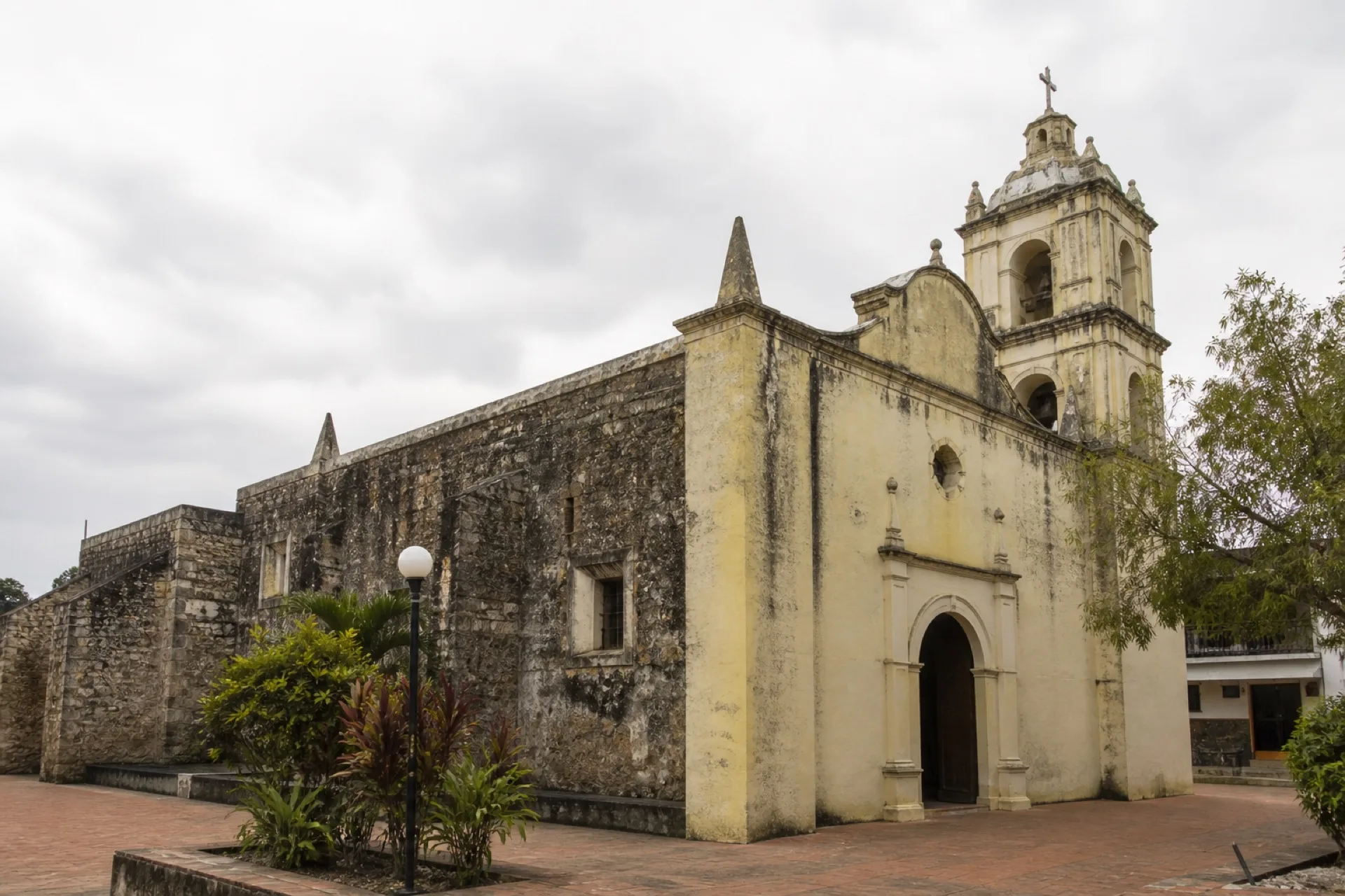 Iglesia de Santiago Apóstol en Temapache.