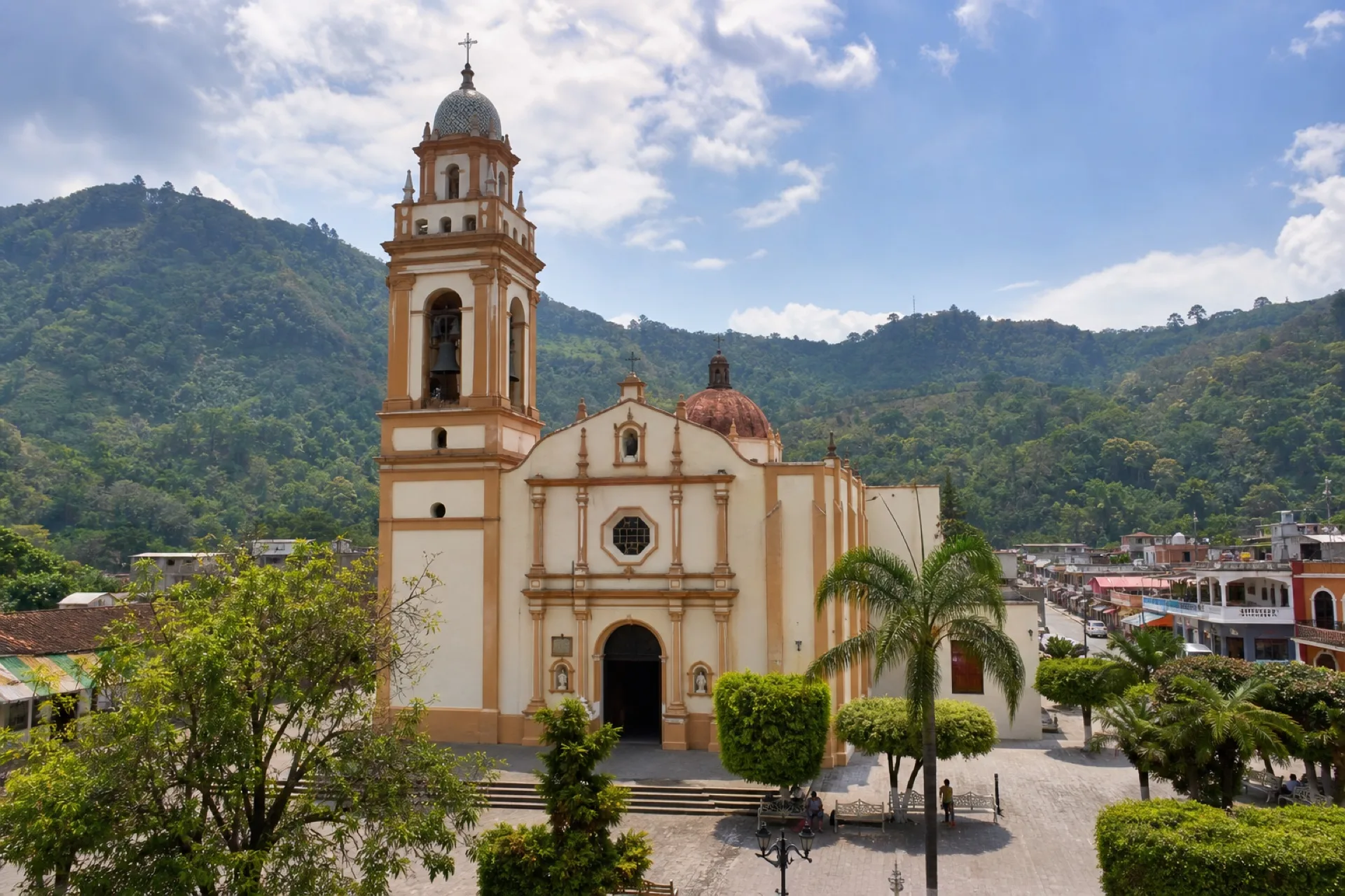 Parroquia de San Antonio de Padua en Huatusco.